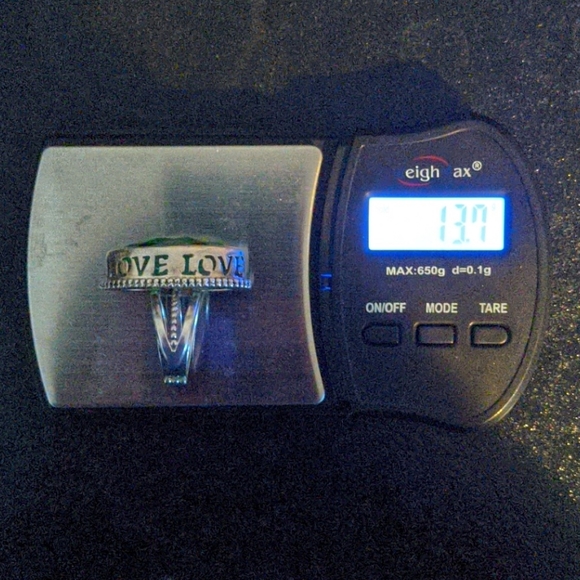 Adjustable Green HUGE Vintage Sterling Love Ring. - Picture 6 of 6